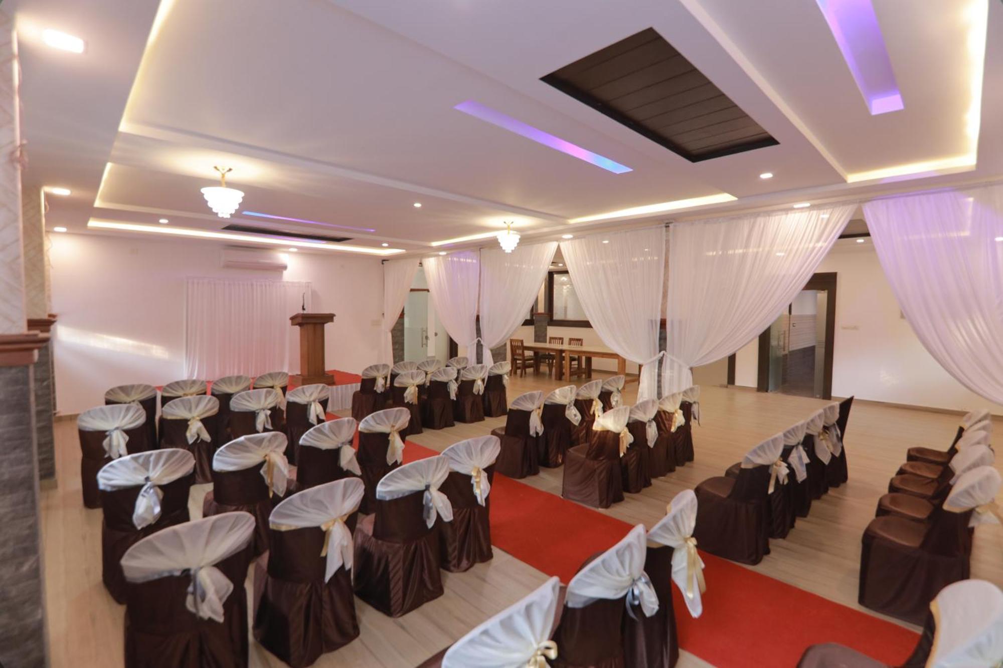 Opm Inn Payyannur 外观 照片