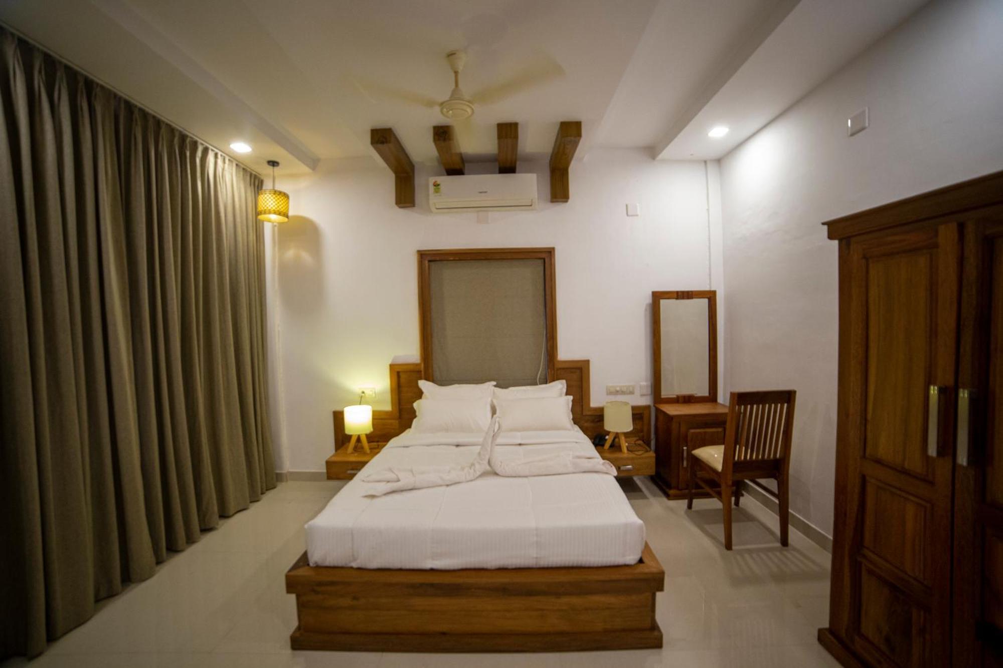 Opm Inn Payyannur 外观 照片