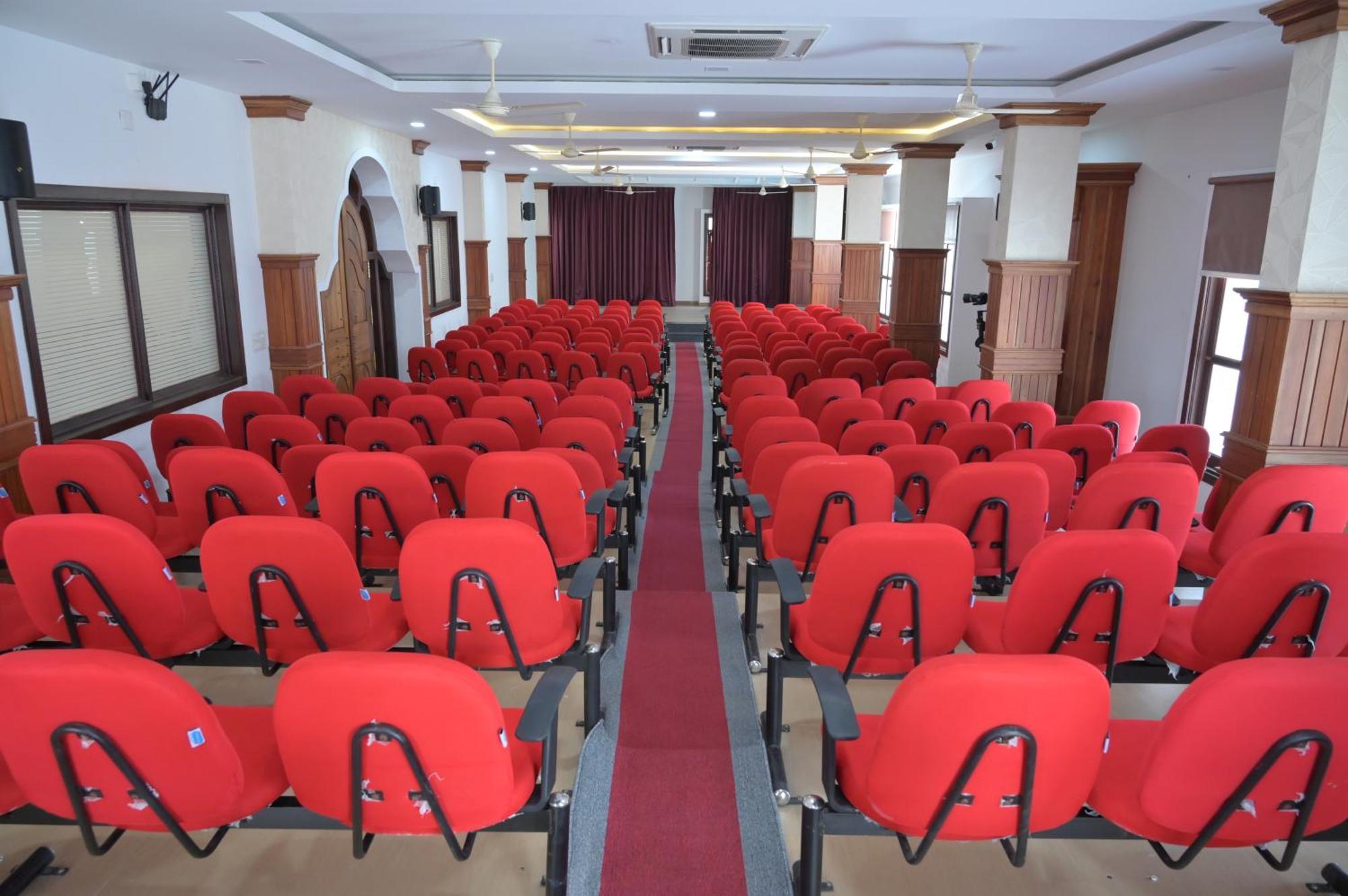 Opm Inn Payyannur 外观 照片